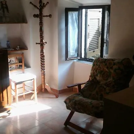Apartment La Casetta Di Luni Terre Del Magra Tra 5 Terre E Versilia Ortonovo
